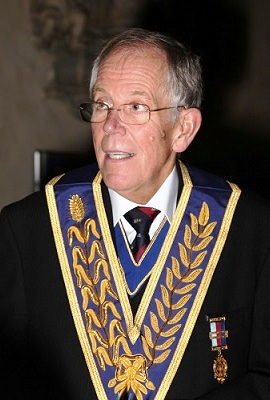 W Bro / E Comp Geoffrey R L Rayner, PSGD, PAProvGM, PAGDC (RA ...